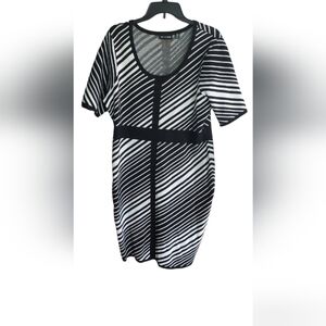 Nina Leonard knit black and white dress